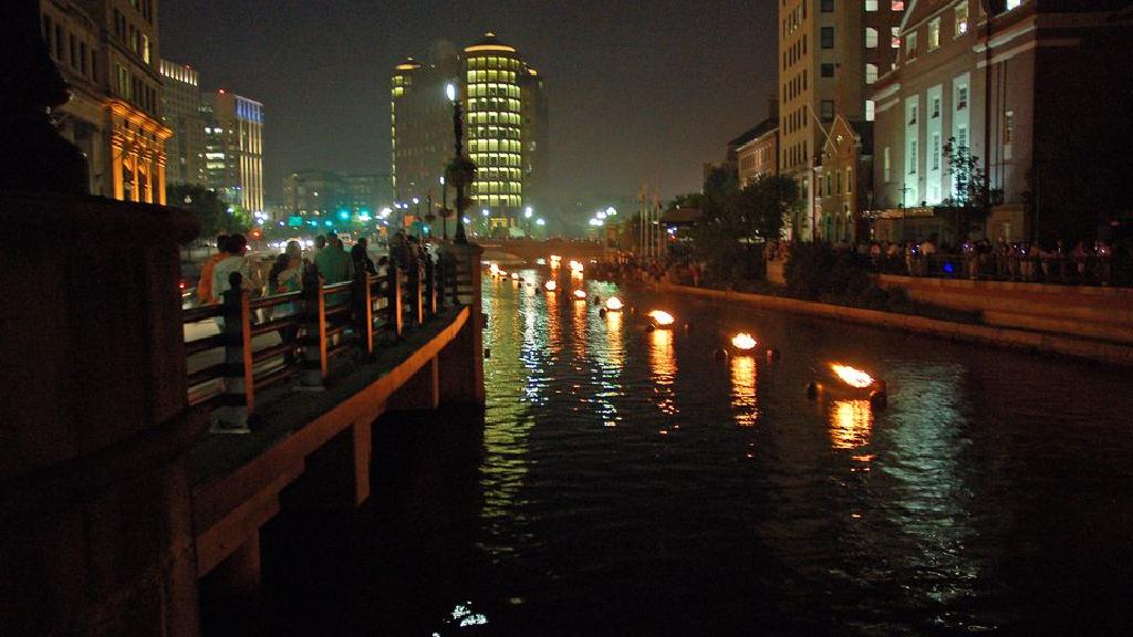 ウォーターファイアプロビデンスはニューイングランド最高のフリーイベントです