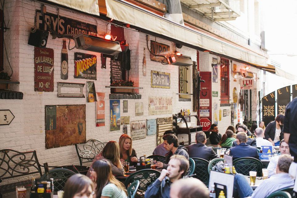 サンフランシスコのアイルランドのパブとバー