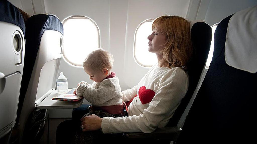 سياسات تذاكر الطيران للسفر مع الطفل