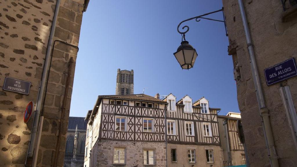 ロンドン イギリス パリからリモージュまで電車 航空 車で