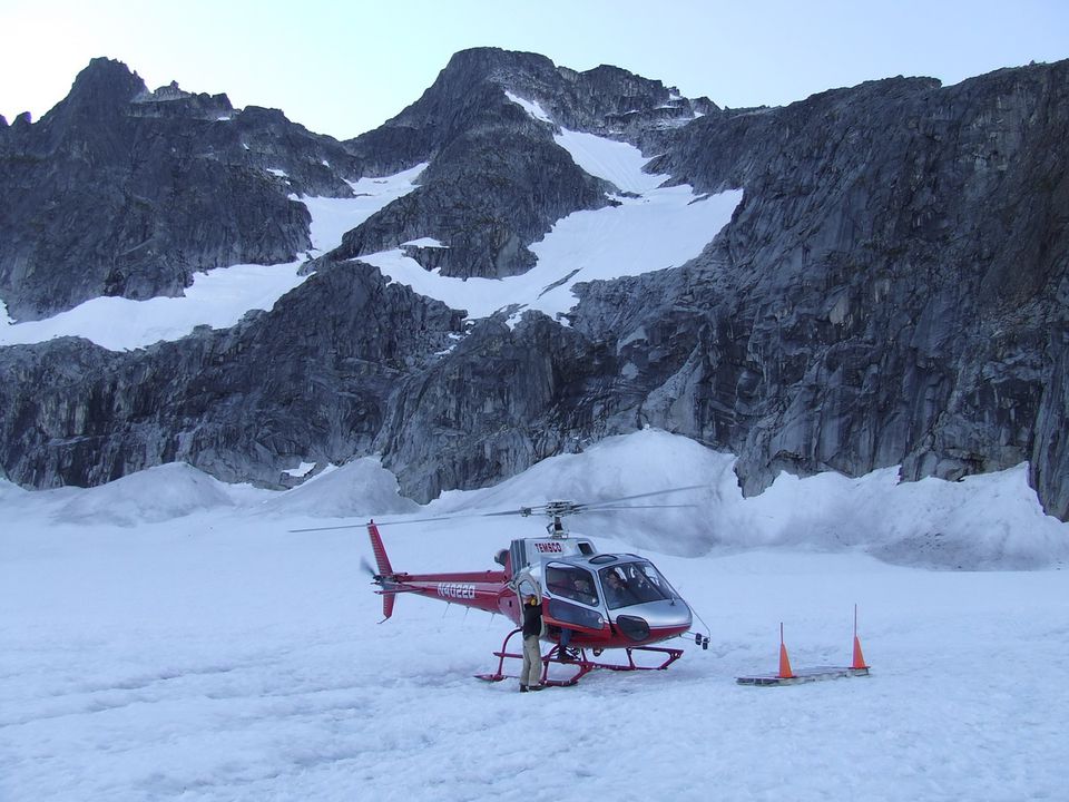 アラスカ州のクルーズの写真 町 風景 野生動物