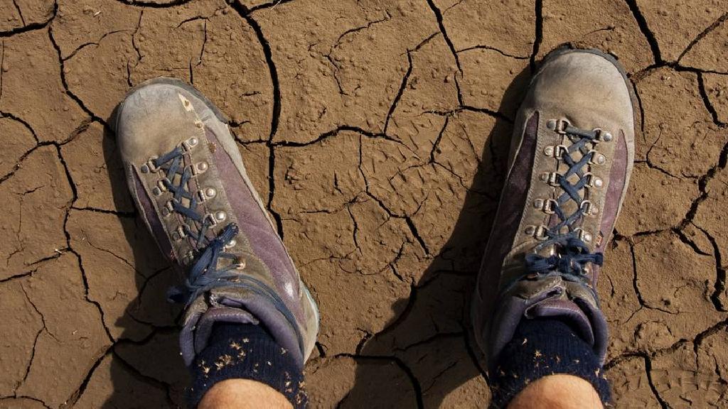 ゴム靴はフェニックスヒートで溶けます