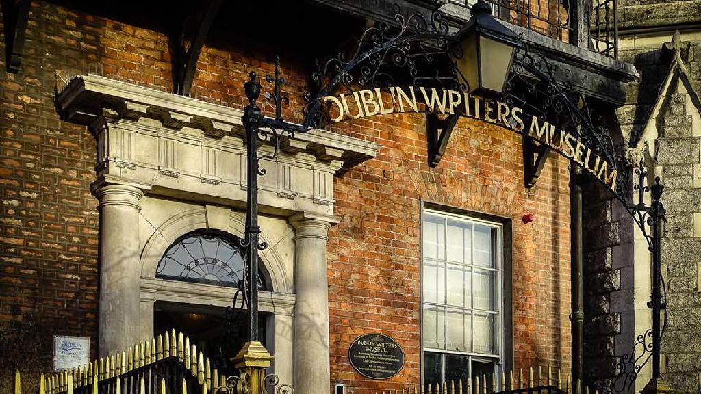 ダブリン ライターズ ミュージアムを訪れる
